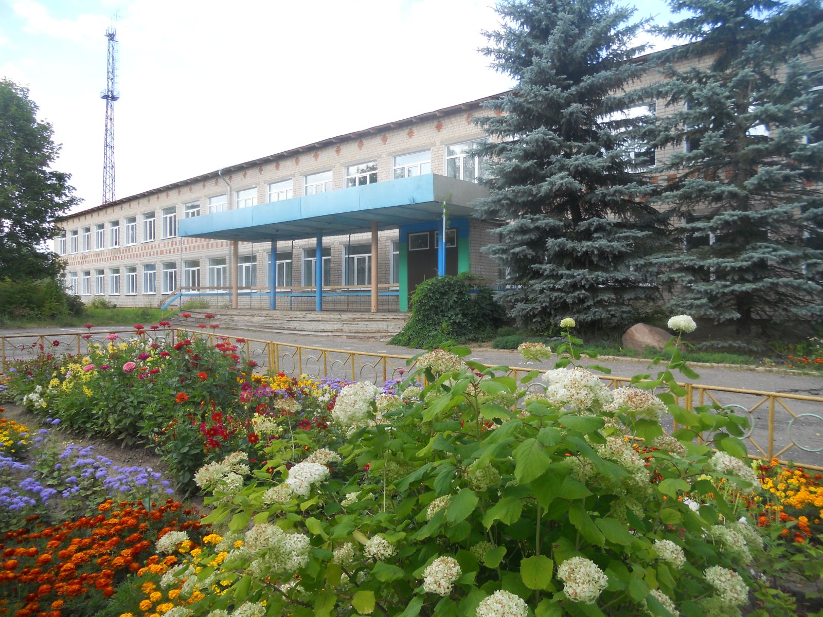 Фото новой школы